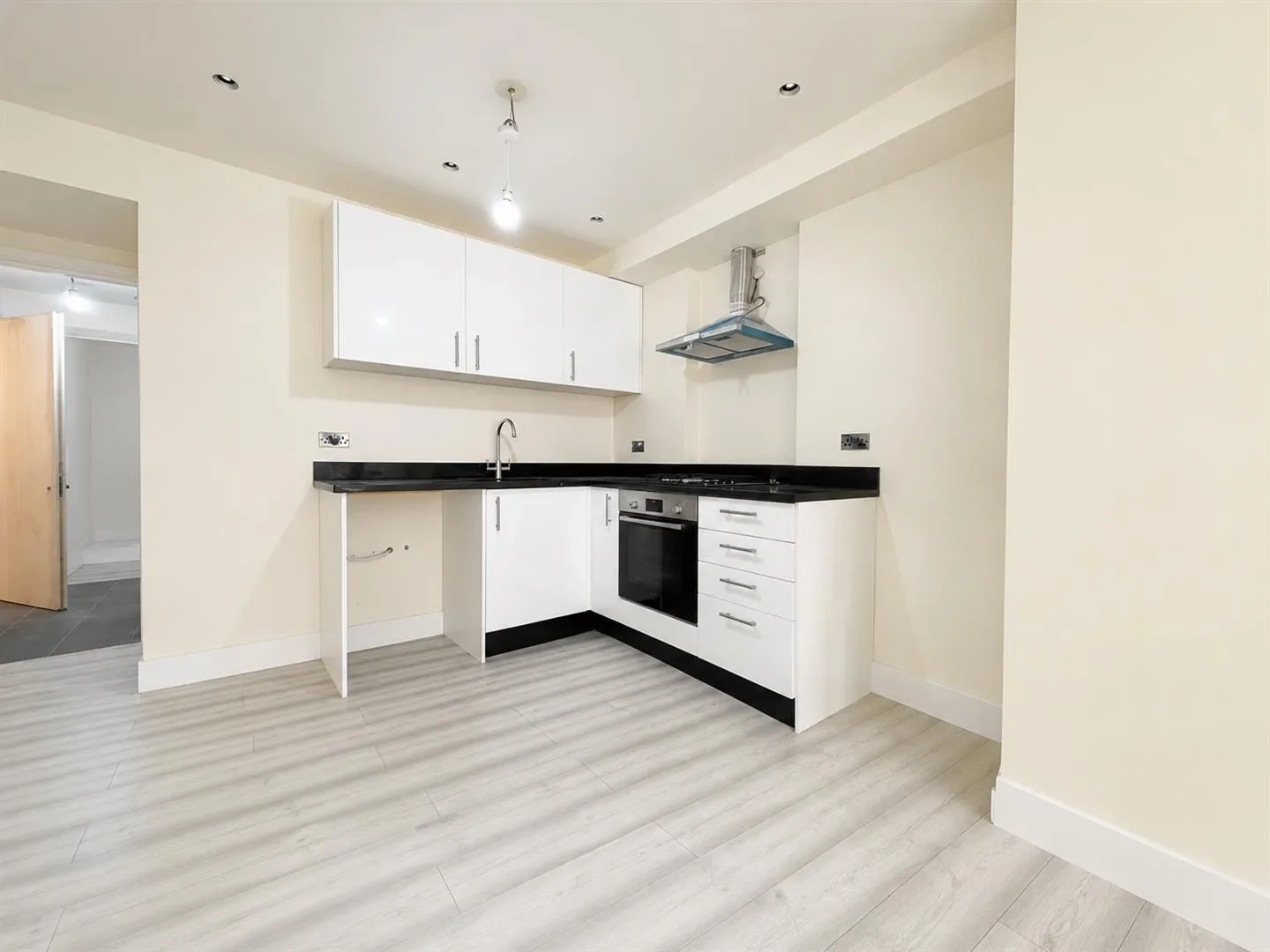 Flat Crouch Hill in Greater London
