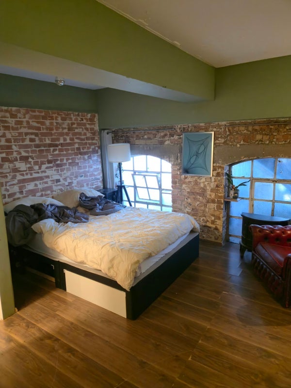Room Stour Road in Greater London