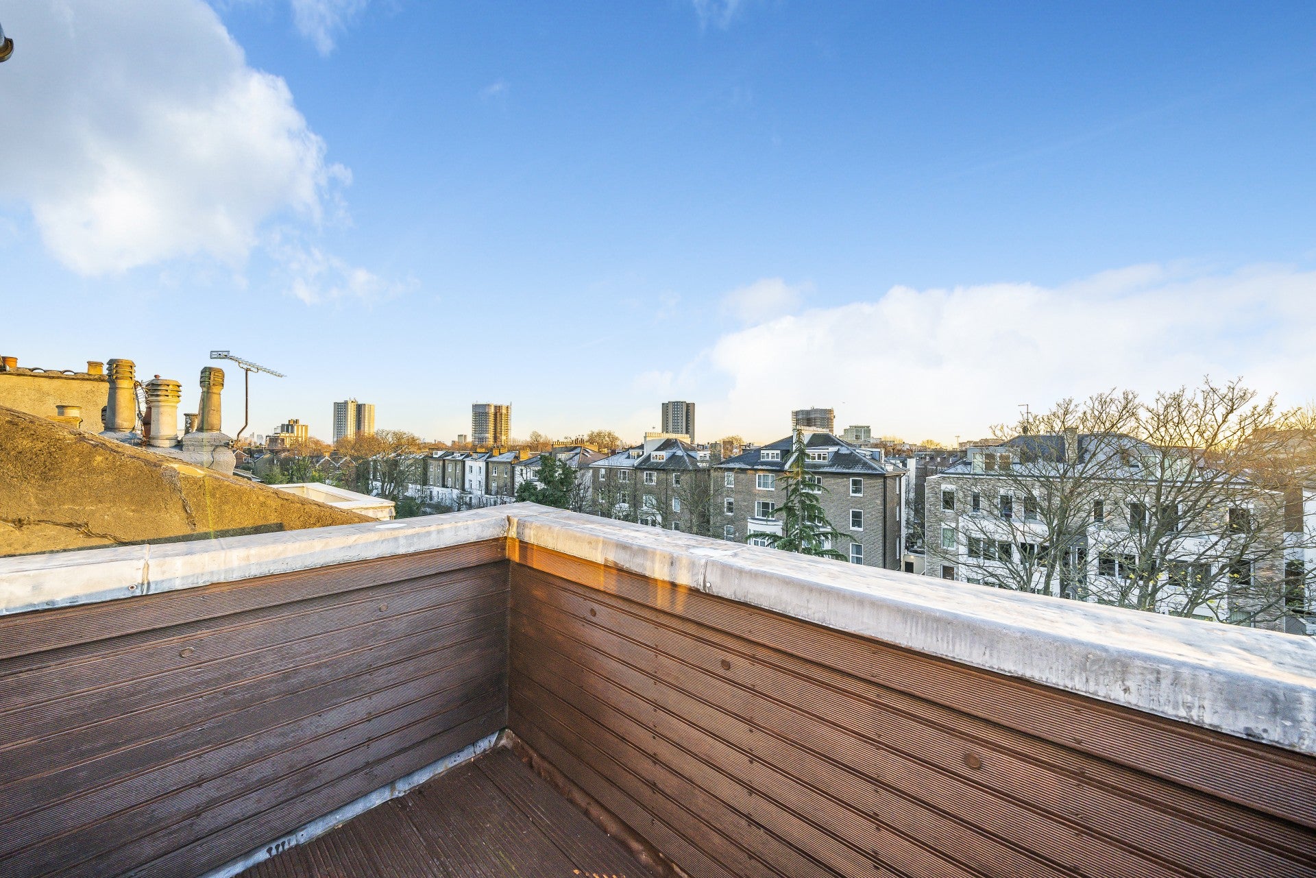 Flat Belsize Square in Greater London