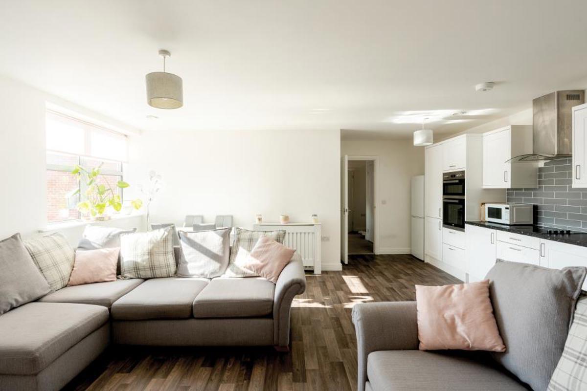 Flat Bartholomews Square in Bristol