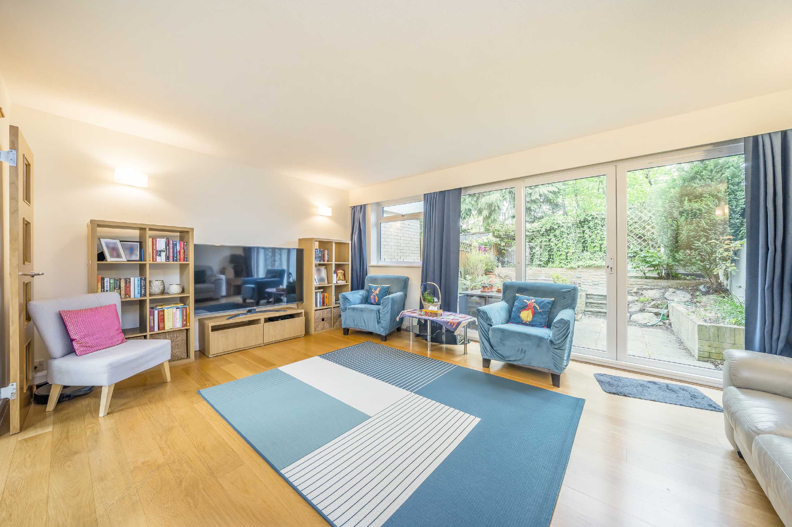 House Lansdowne Road in Greater London