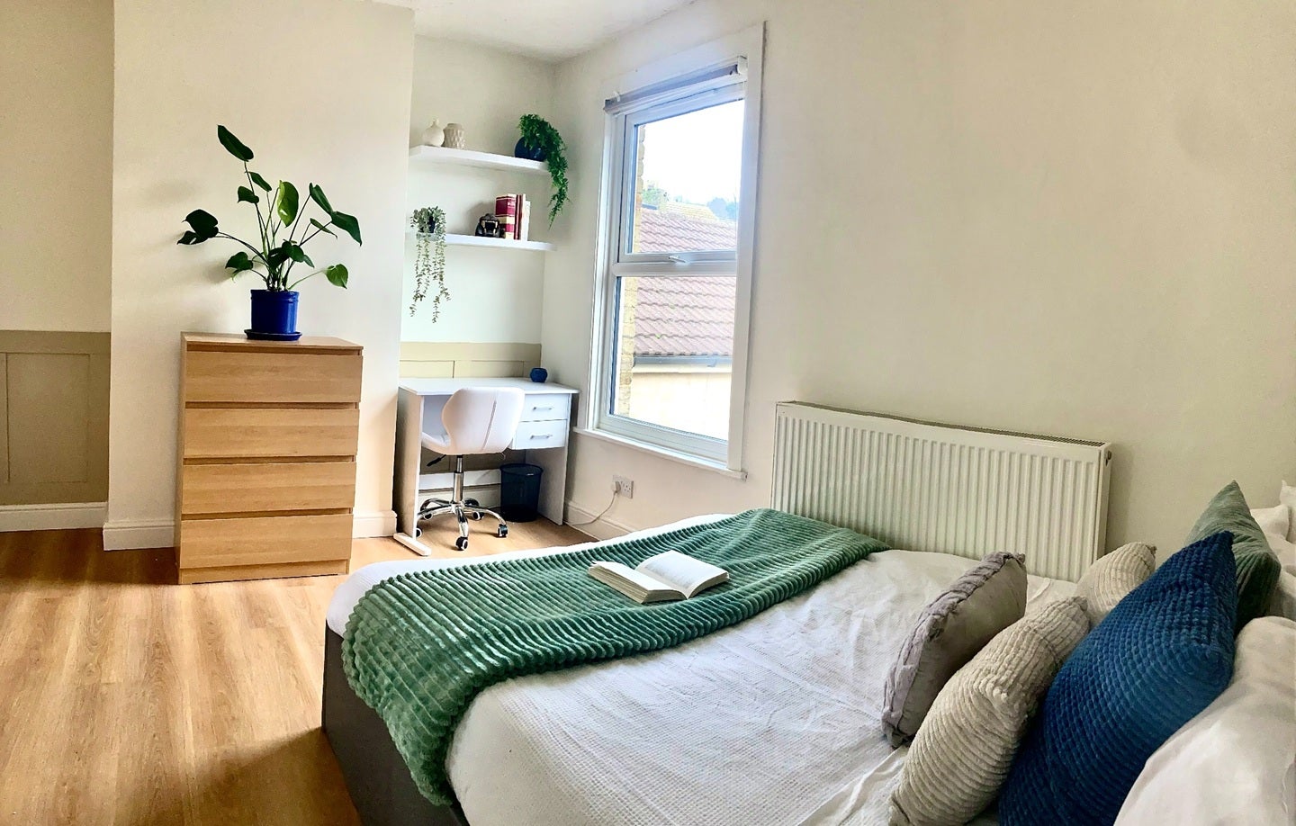 Room Castle Road in Chatham
