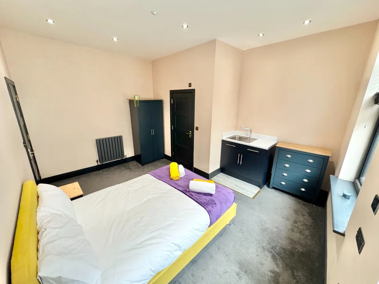 Room Railway Street in Chatham