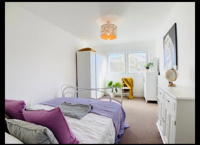 Room Stewart Street in Greater London