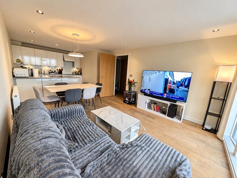 Flat Restell Close in Greater London