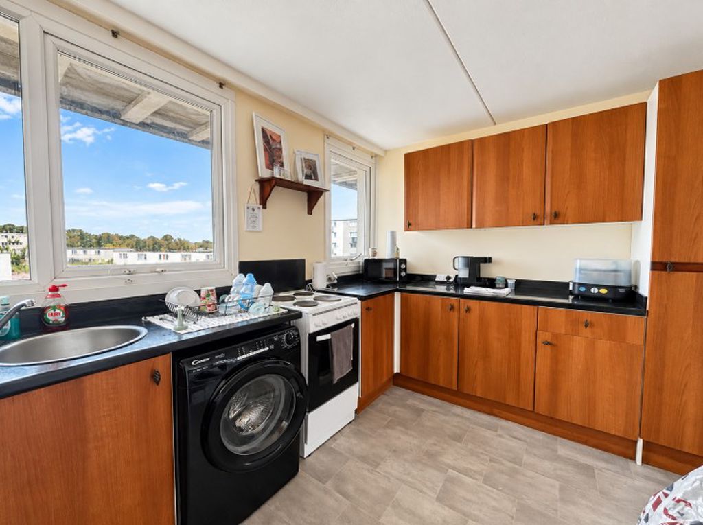 Flat Cornwell Close in Gosport