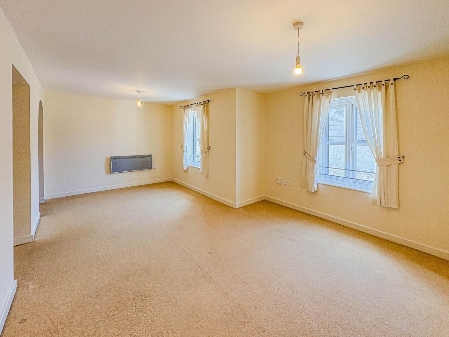Flat Pendennis Park in Kingswood