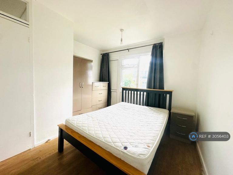 Flat Albyn Bank Road in Preston