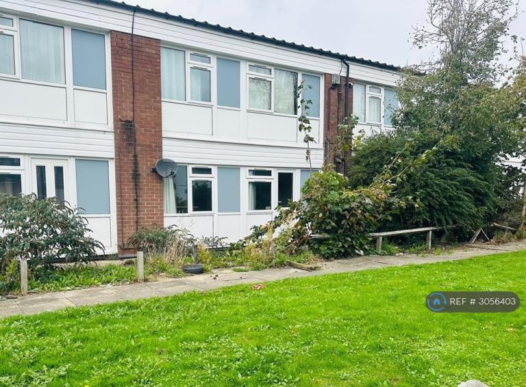 Flat Albyn Bank Road in Preston