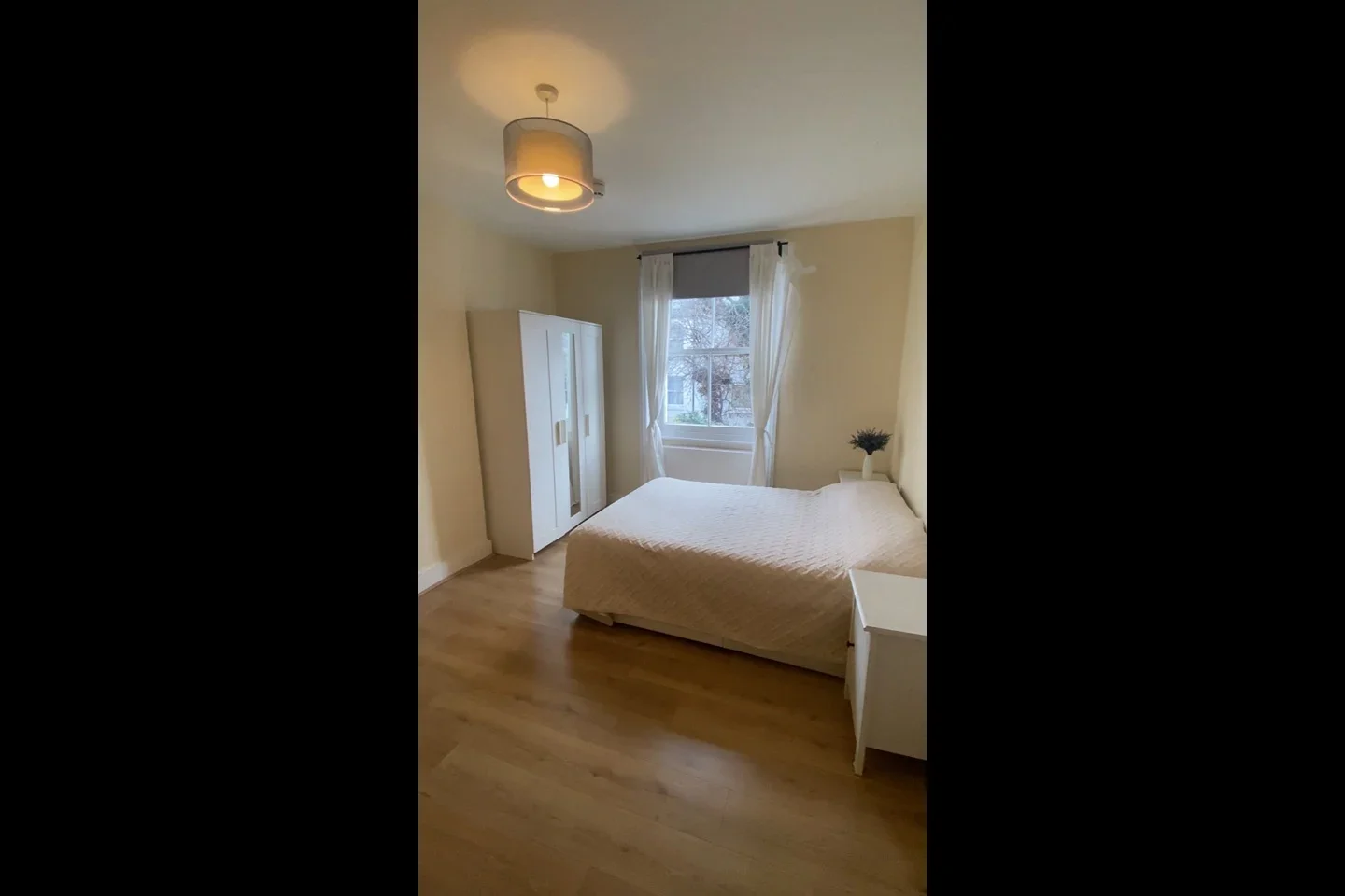 Room Anselm Road in Greater London