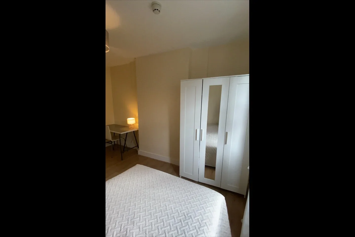 Room Anselm Road in Greater London