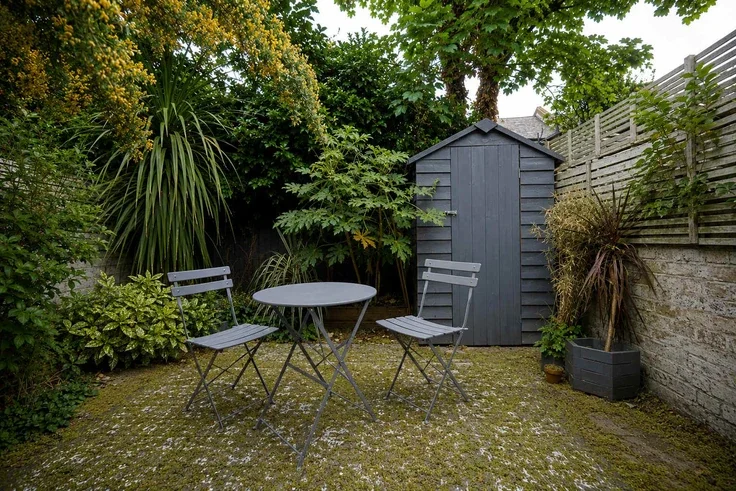 House Huxley Street in City of Westminster