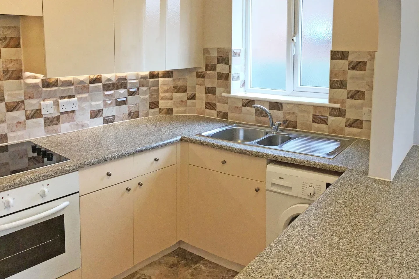 Flat Rembrandt Court in Epsom and Ewell