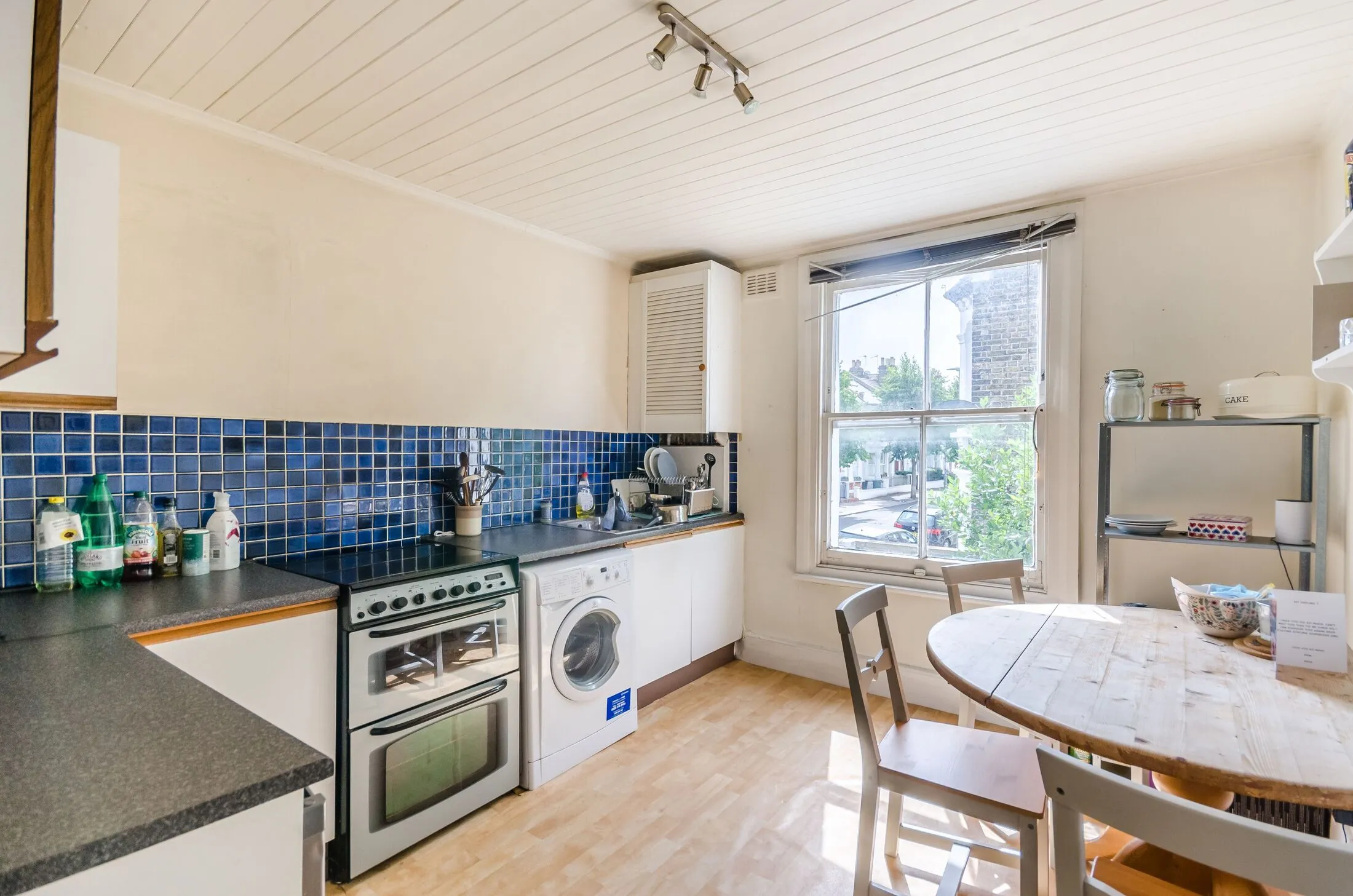 Flat Wakehurst Road in Greater London