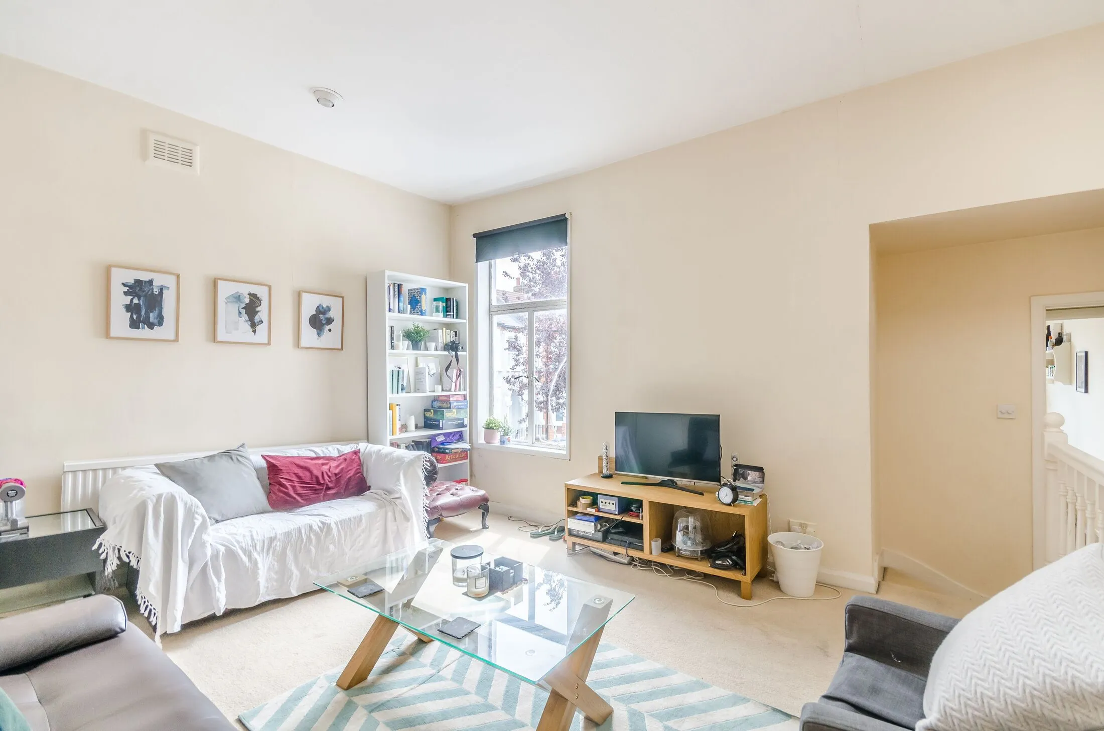 Flat Wakehurst Road in Greater London