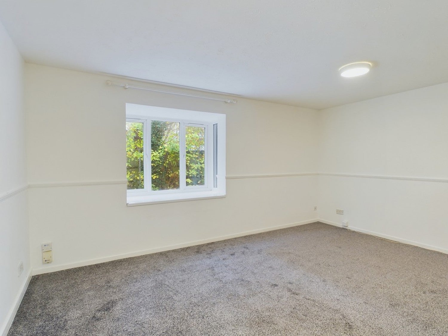 Flat Maunsell Park in Crawley