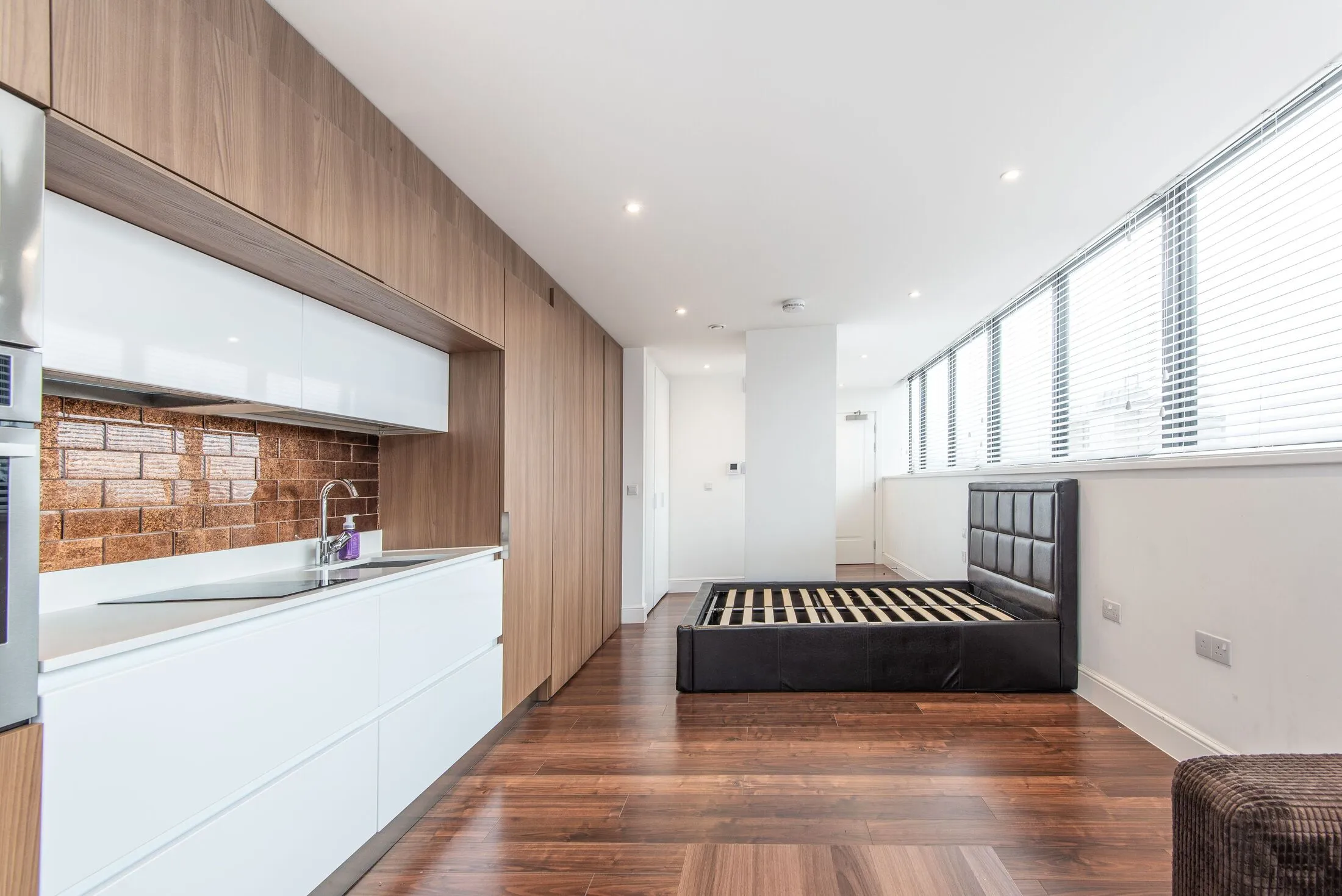 Flat Swiss Terrace in Greater London