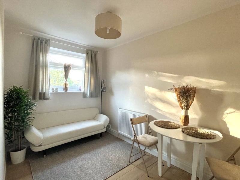 Room Wimbledon Park Road in Greater London