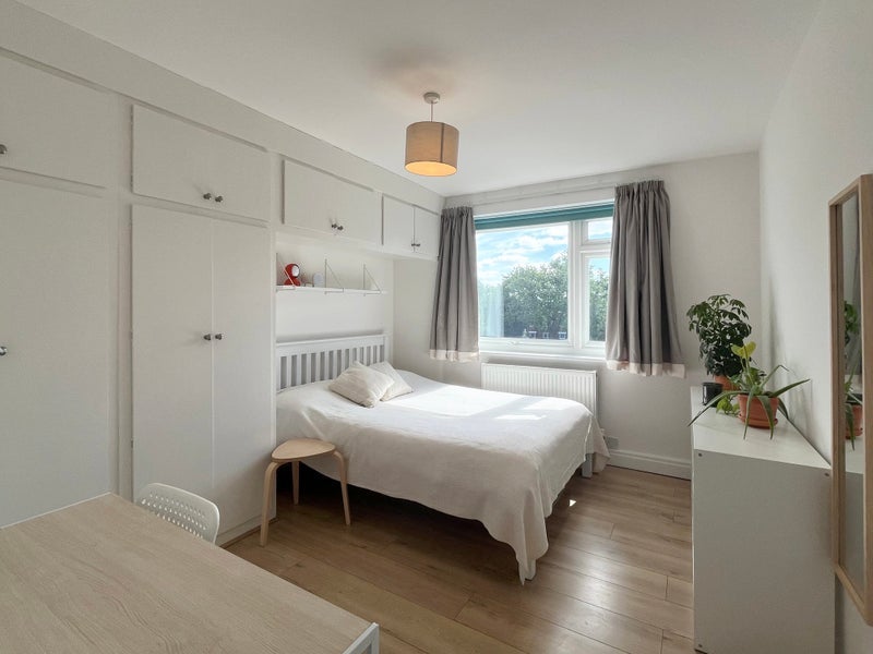 Room Wimbledon Park Road in Greater London