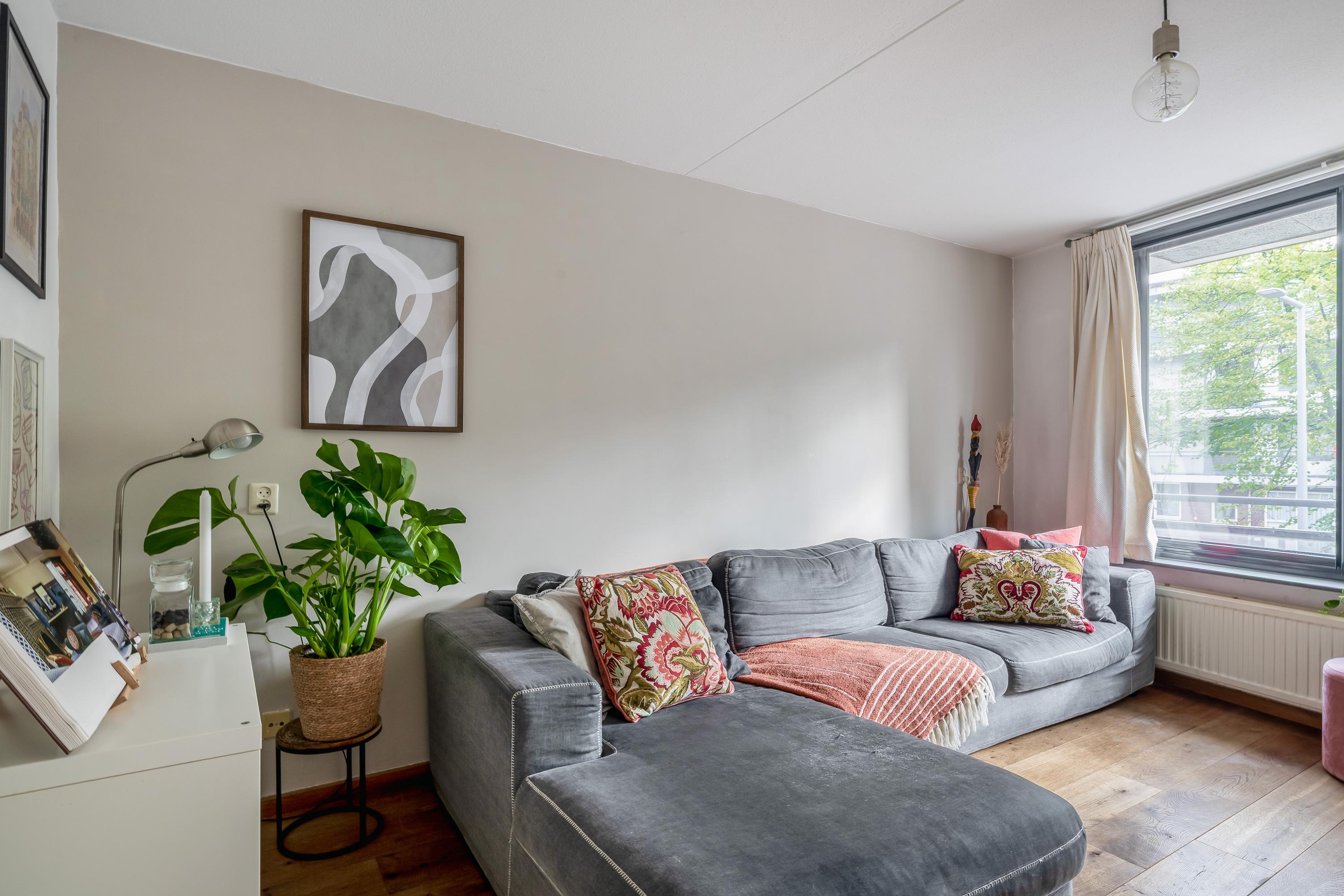 Appartement te koop: Claes de Vrieselaan 203, Rotterdam