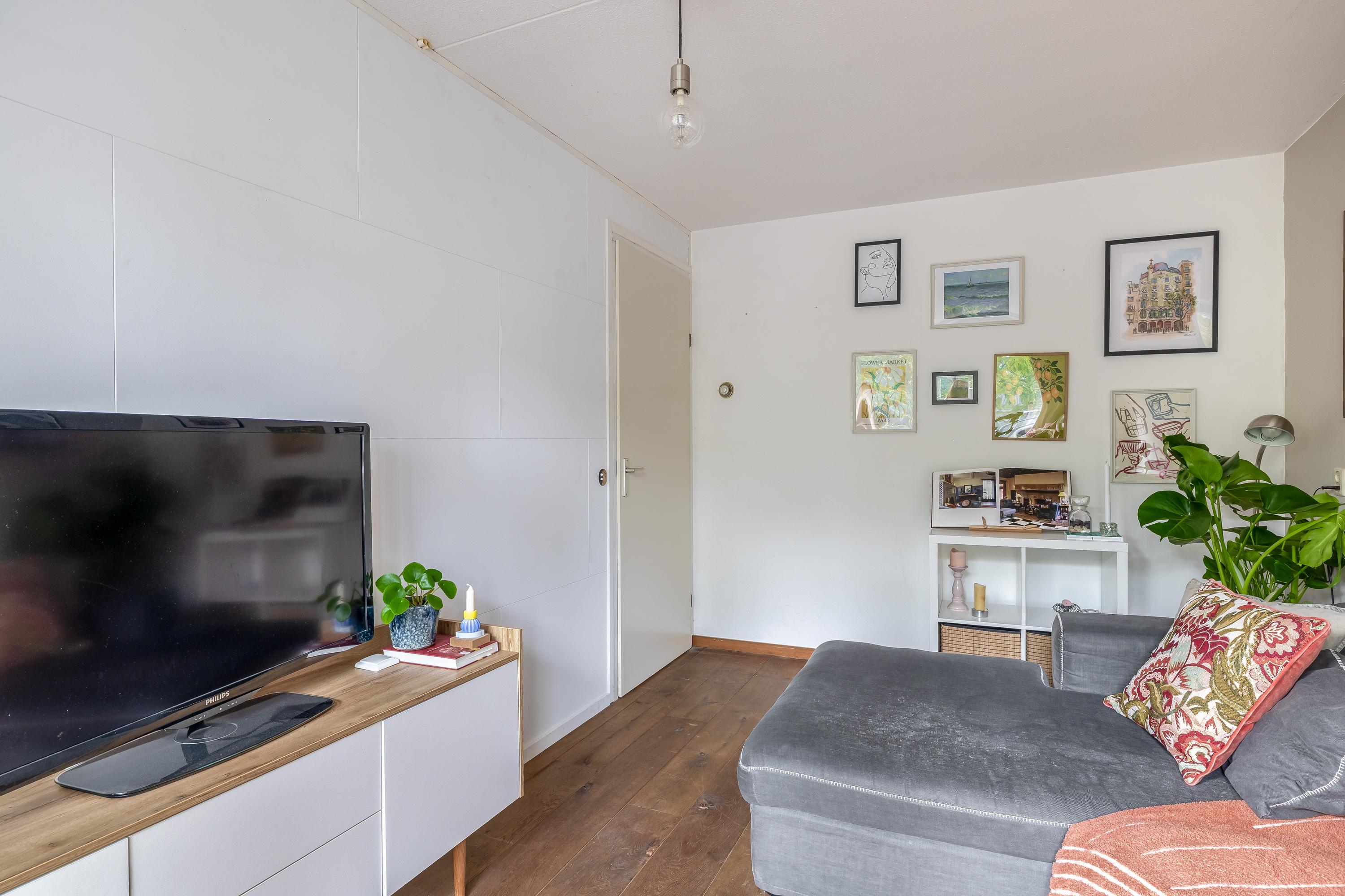 Appartement te koop: Claes de Vrieselaan 203, Rotterdam