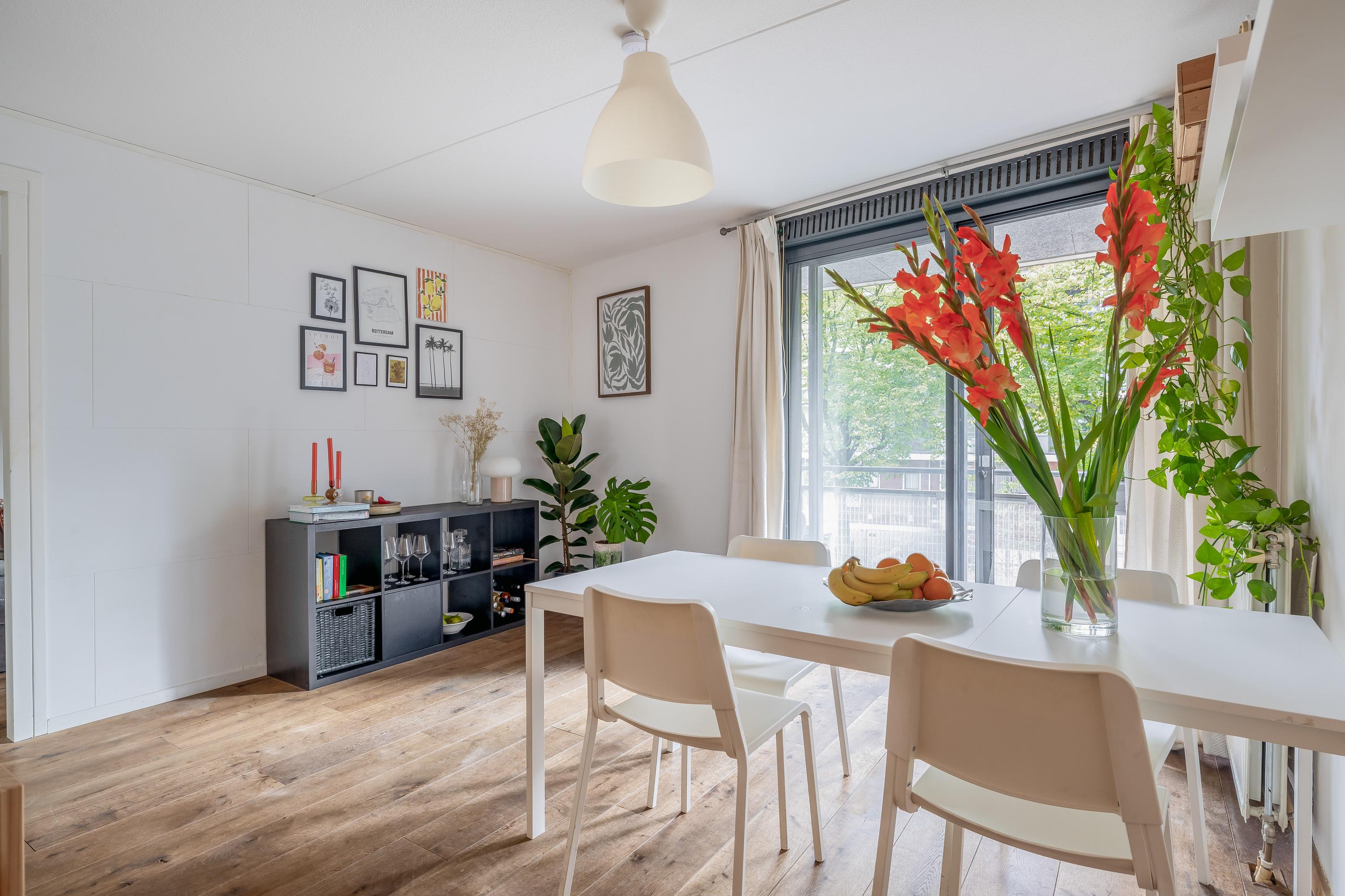Appartement te koop: Claes de Vrieselaan 203, Rotterdam