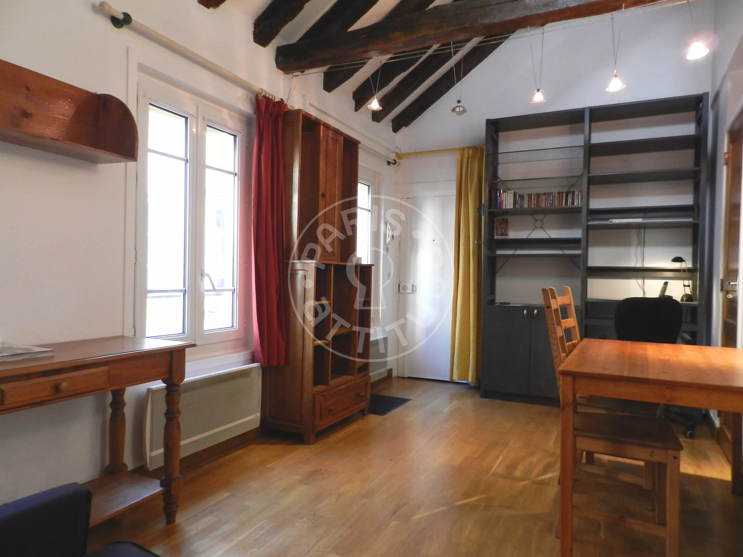 Appartement Rue des Canettes à Paris