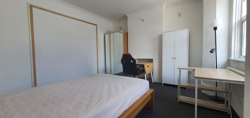 Room Margery Park Road in Greater London