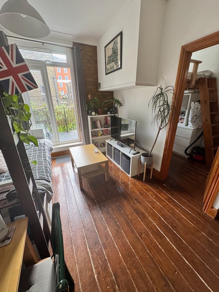 Flat Royal College Street in Greater London