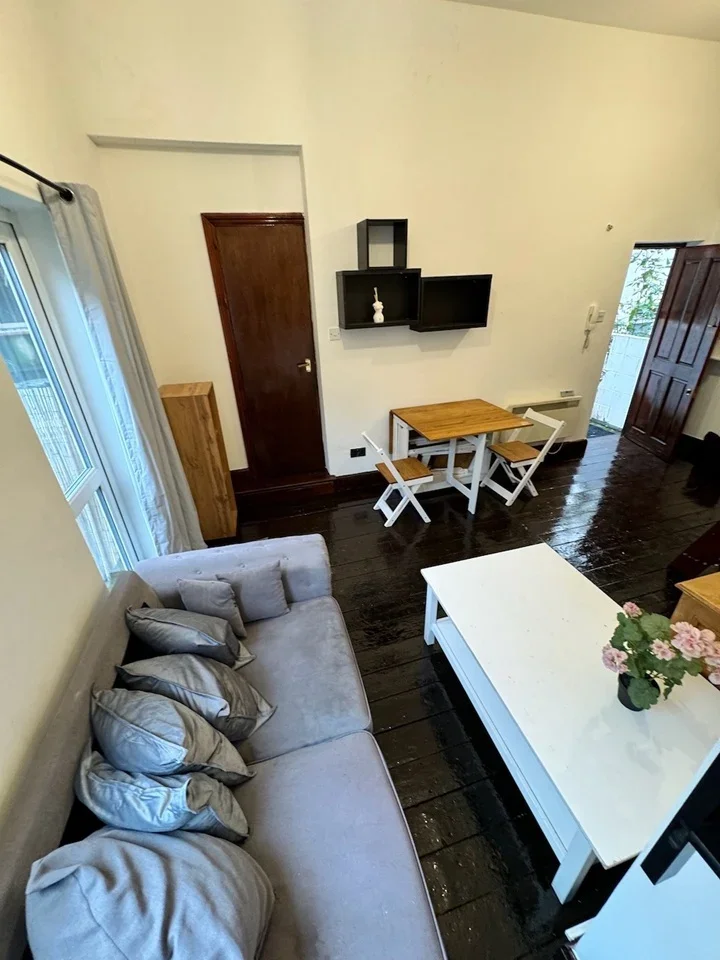 Flat Royal College Street in Greater London