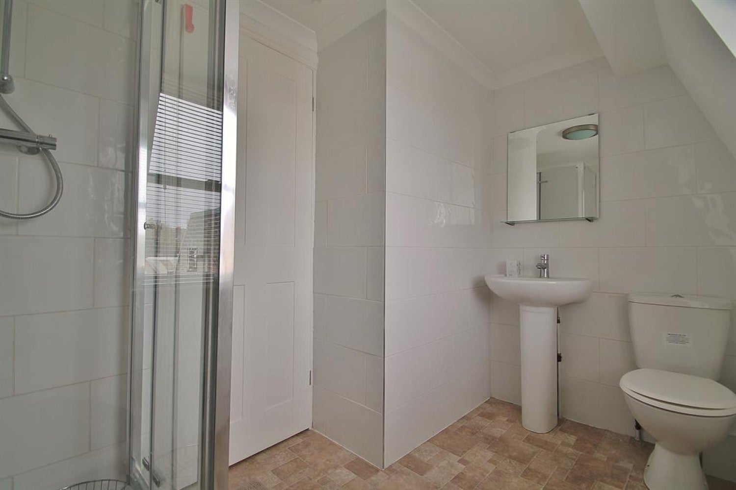 Flat Milton Place in Gravesham