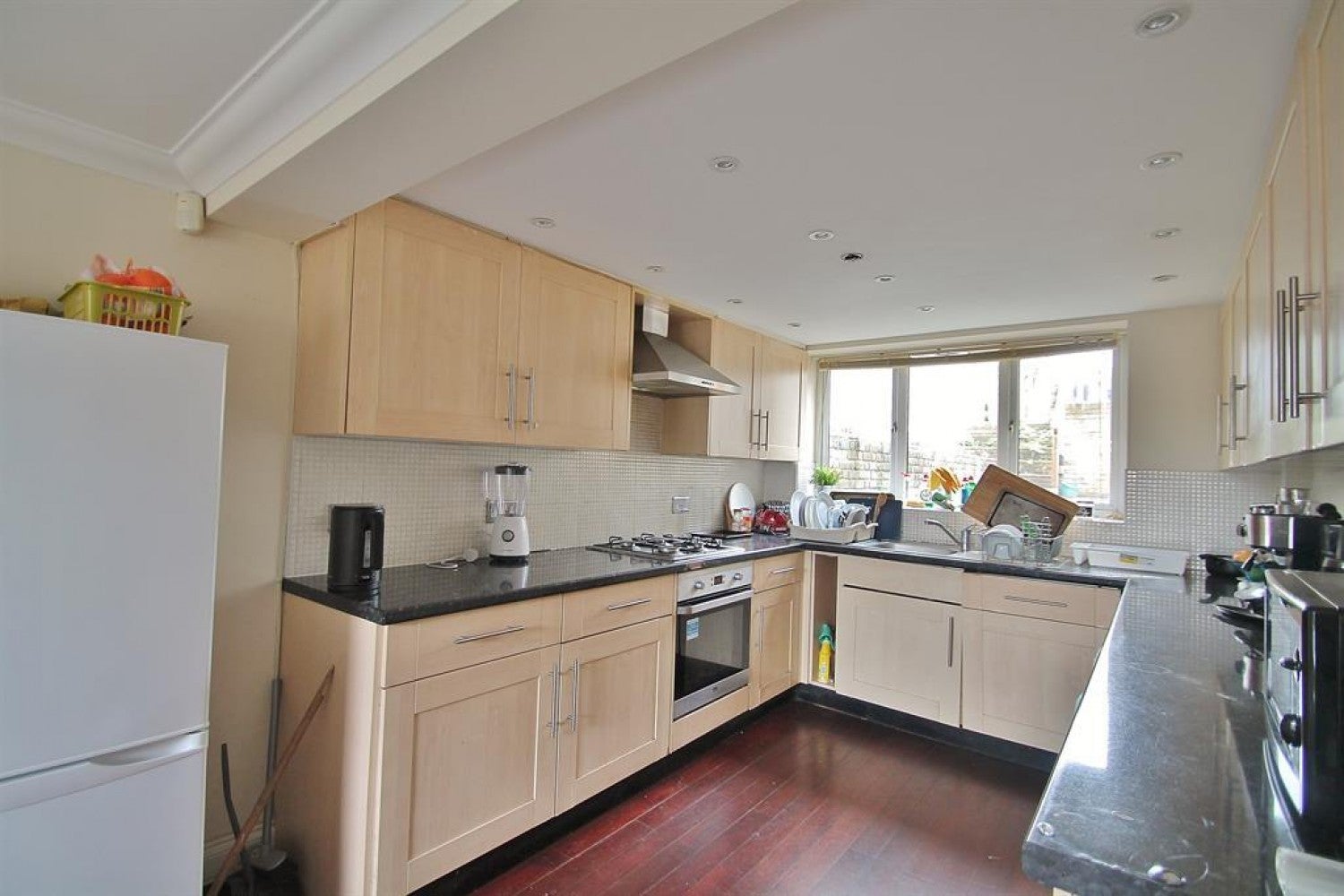 Flat Milton Place in Gravesham