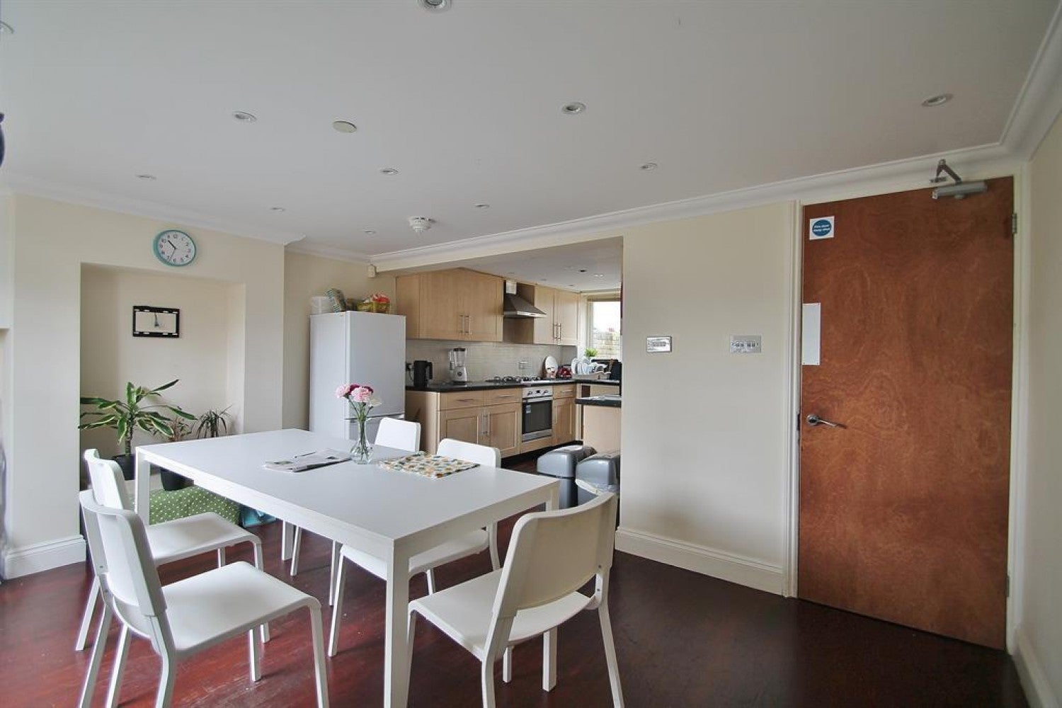 Flat Milton Place in Gravesham