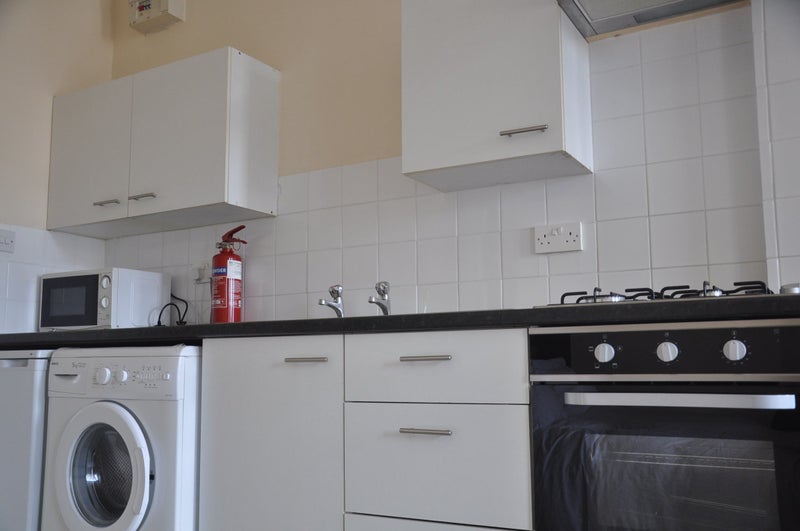 Flat Clapham Manor Street in Greater London