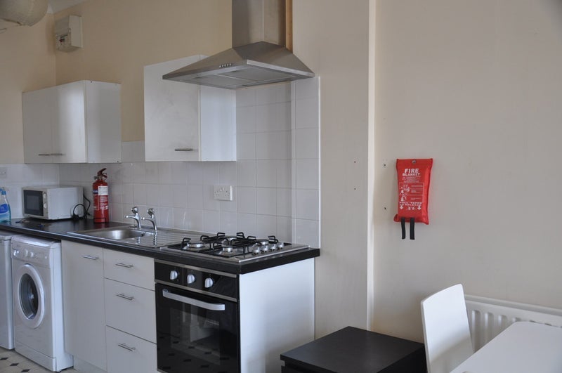 Flat Clapham Manor Street in Greater London