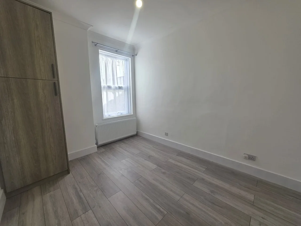 Flat Churchill Road in Greater London