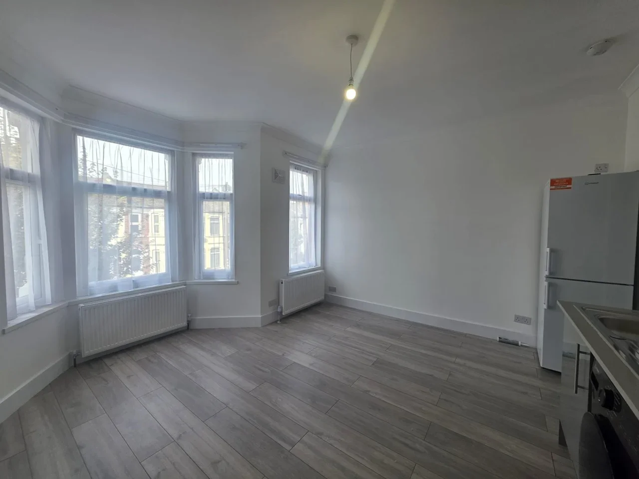 Flat Churchill Road in Greater London
