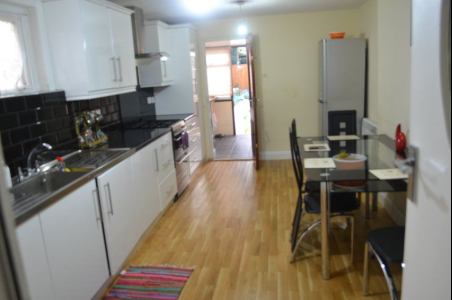 Room Sherrard Road in Greater London