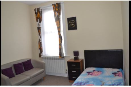 Room Sherrard Road in Greater London