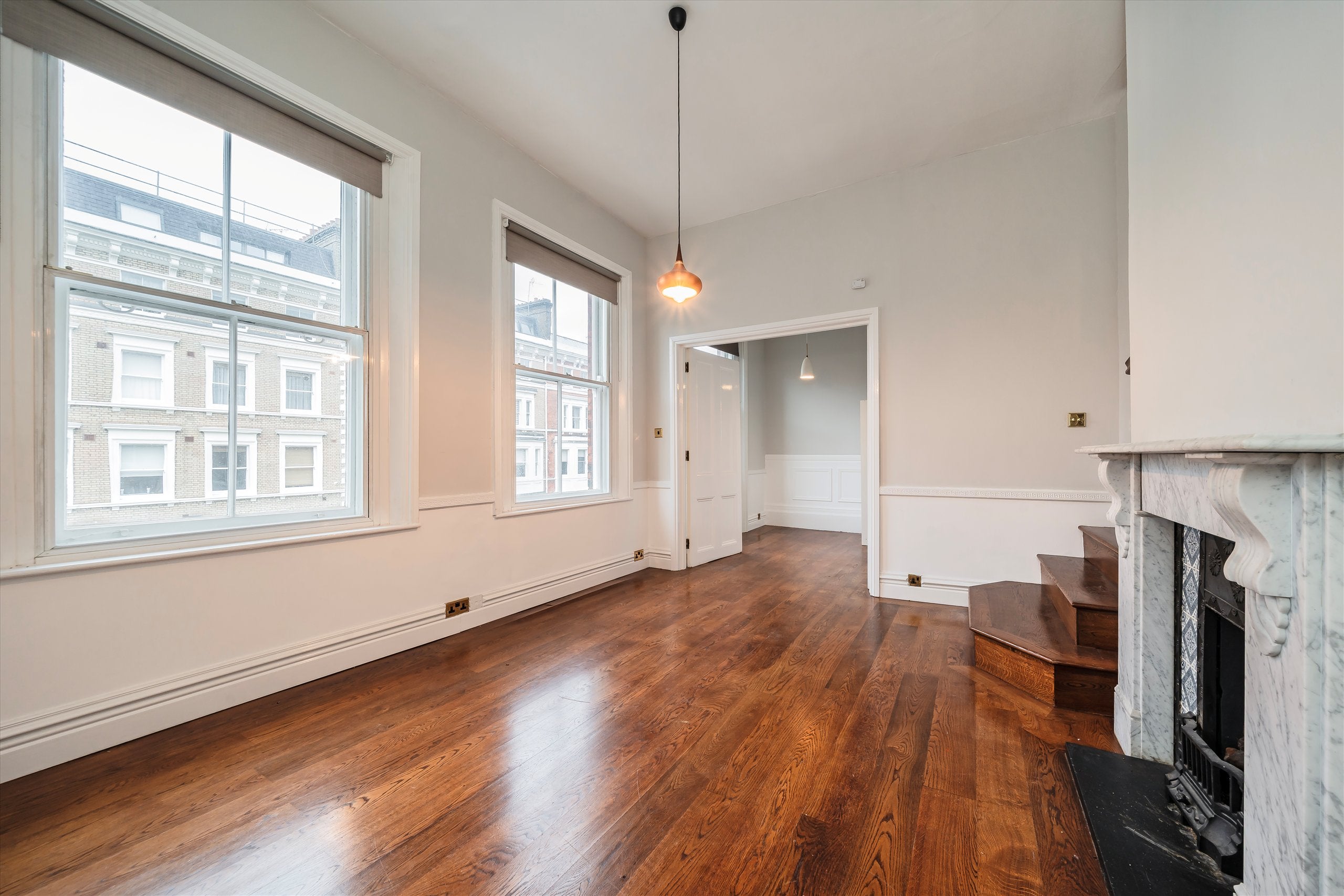 Flat Harrington Gardens in Greater London