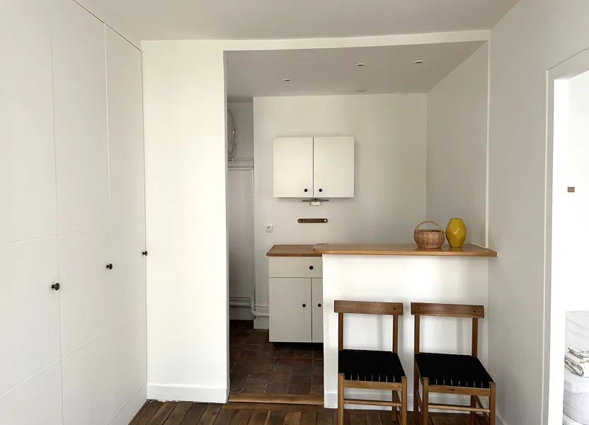Flat Rue de Charenton in Paris