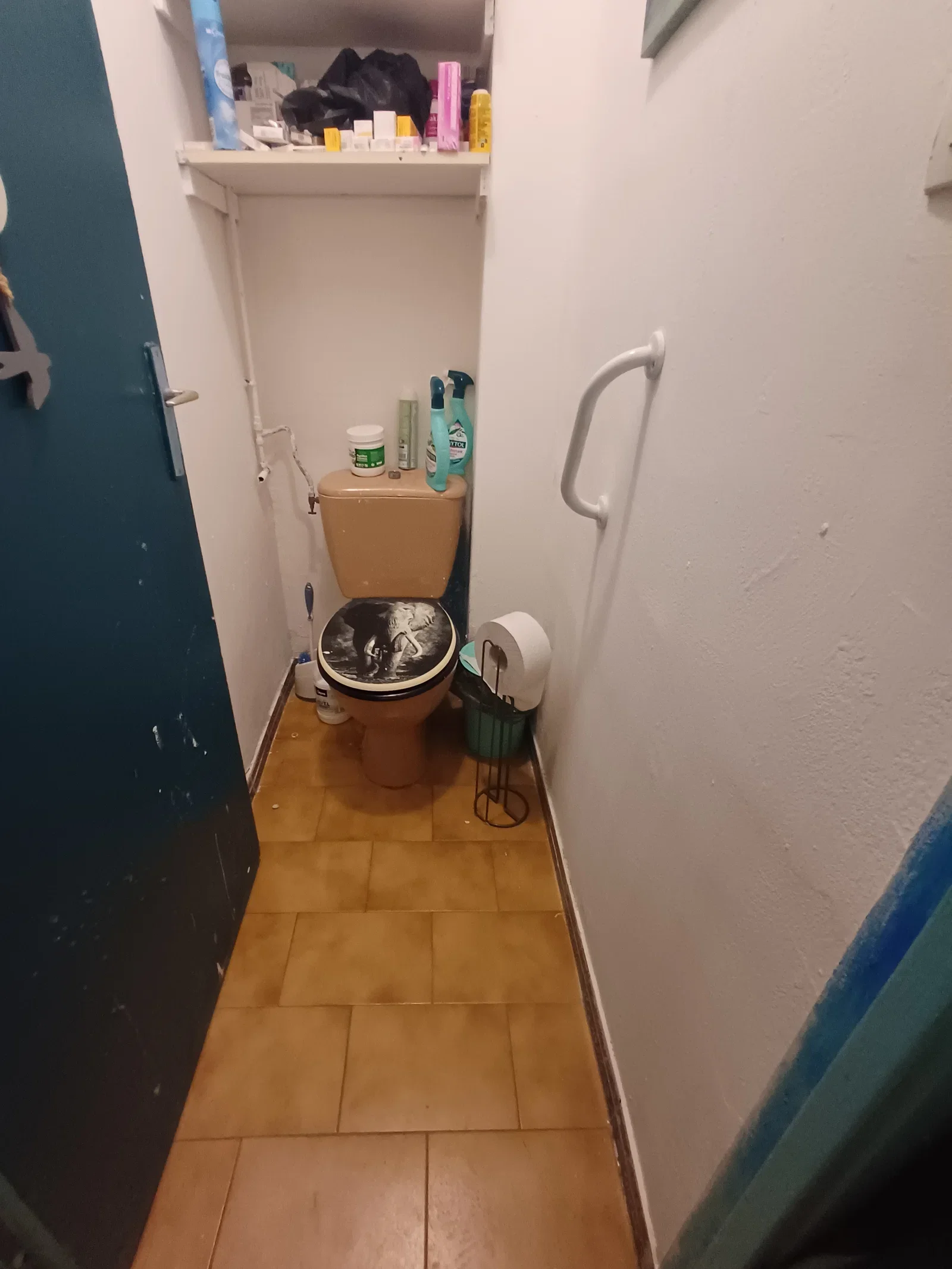 Room Avenue Reibaud in Antibes