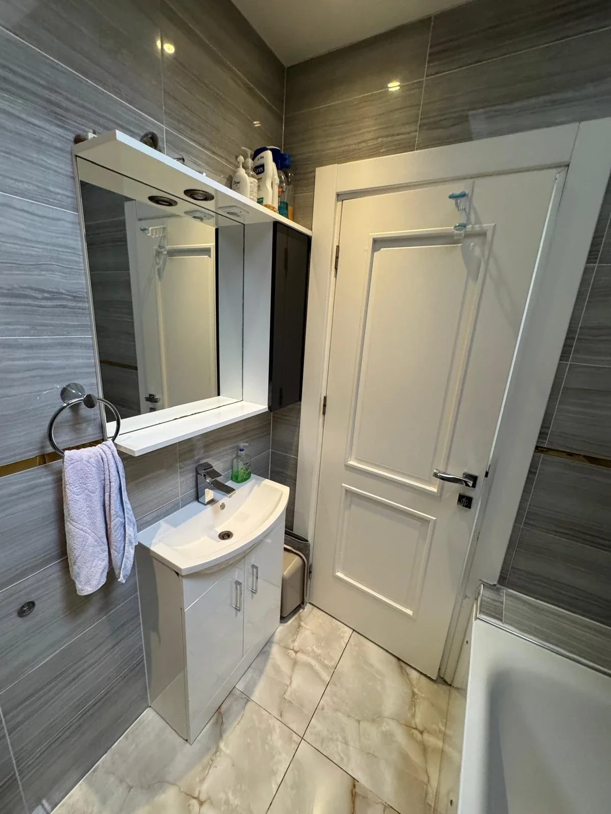 Room Chichester Road in Greater London
