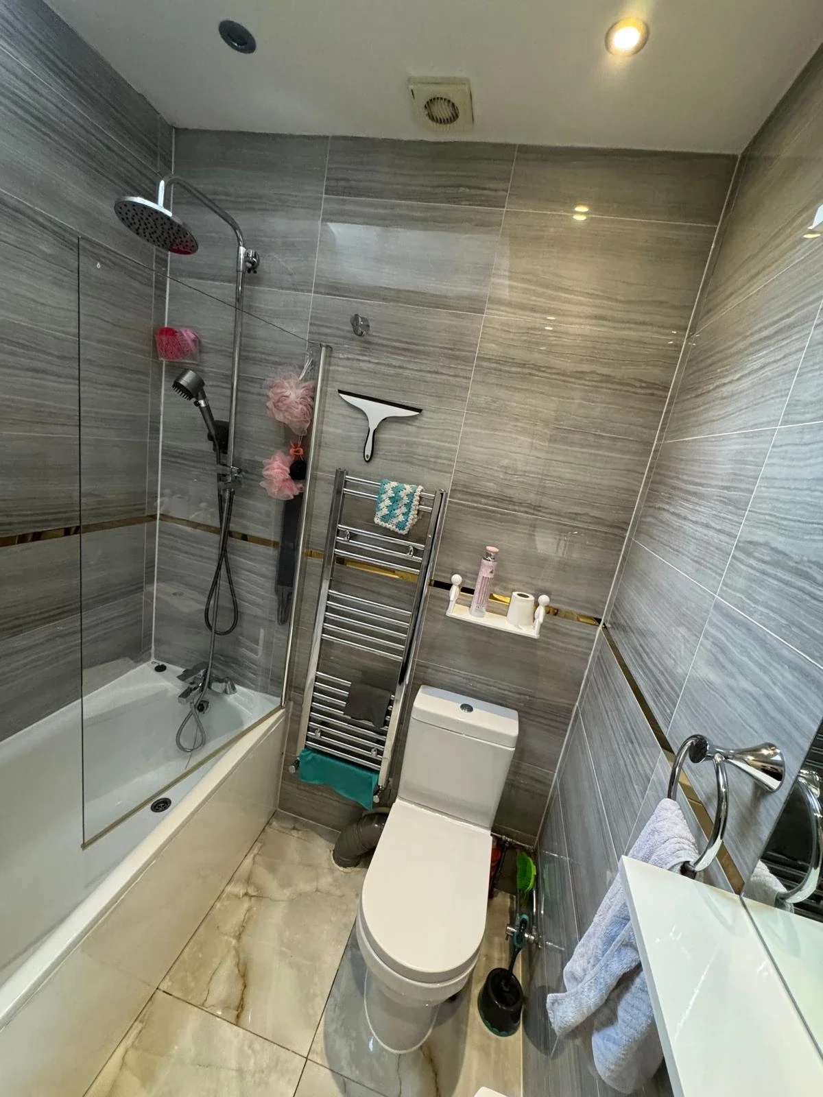 Room Chichester Road in Greater London