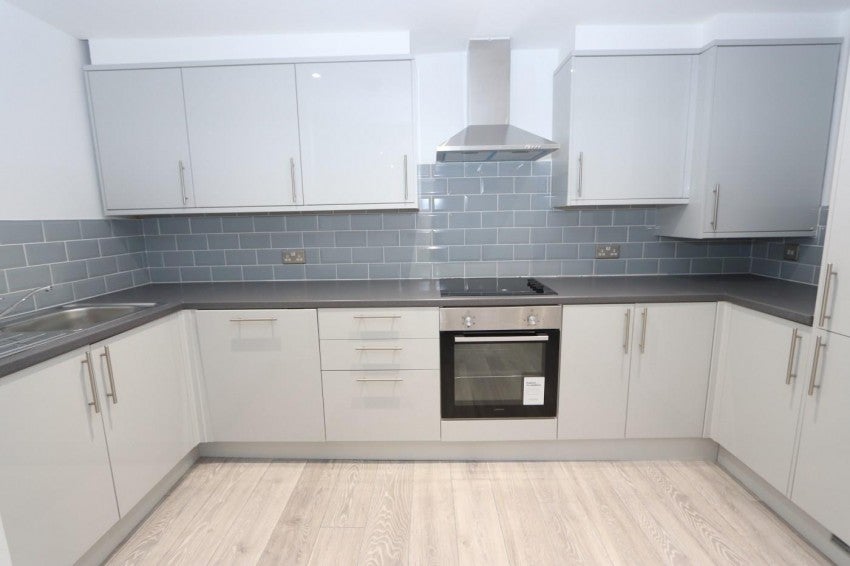 Flat Hemnall Street in Epping Forest
