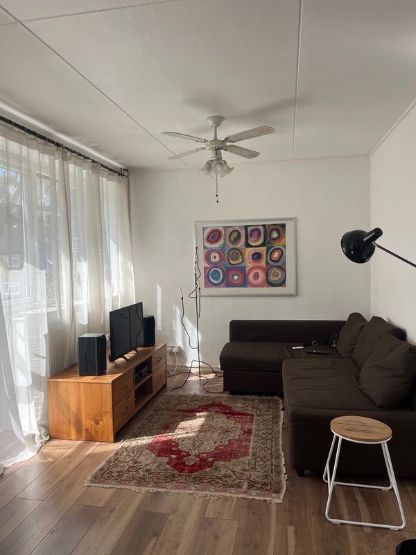 Room Trelawney Estate in Greater London