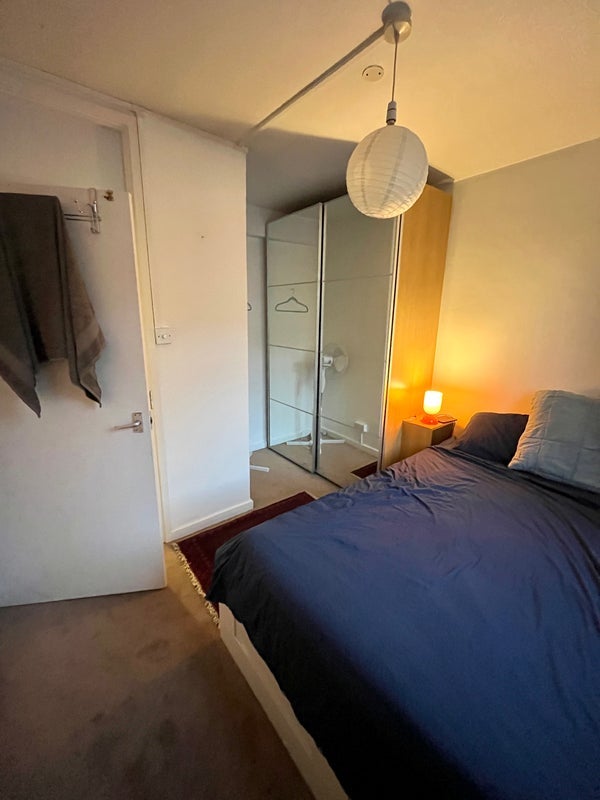Room Trelawney Estate in Greater London