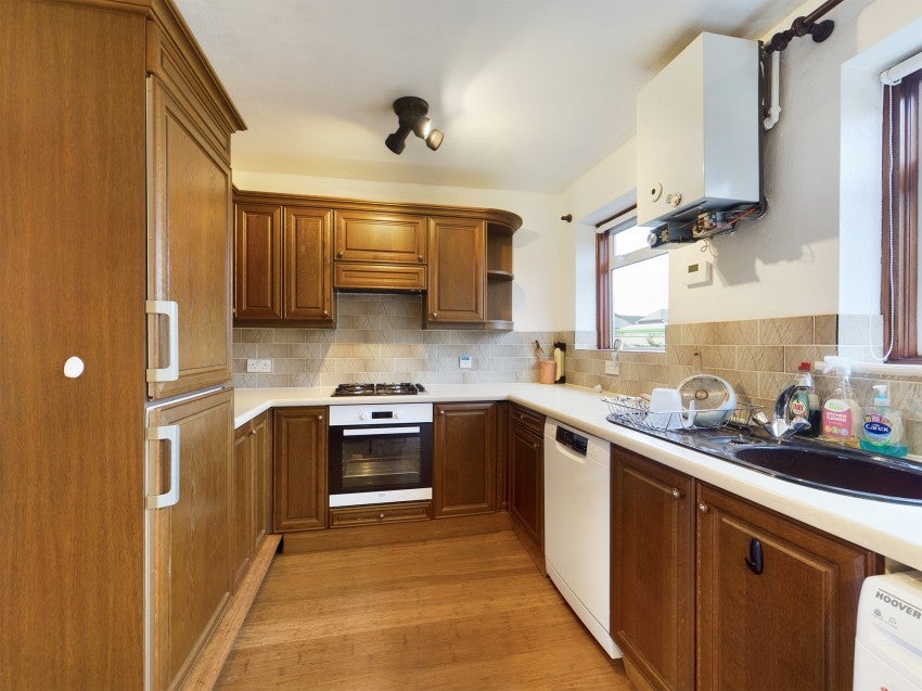 Flat Victoria Road in Greater London
