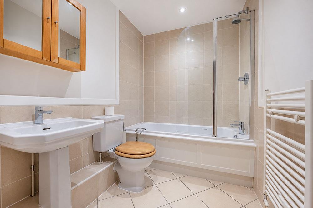 Flat Admiral Walk in City of Westminster