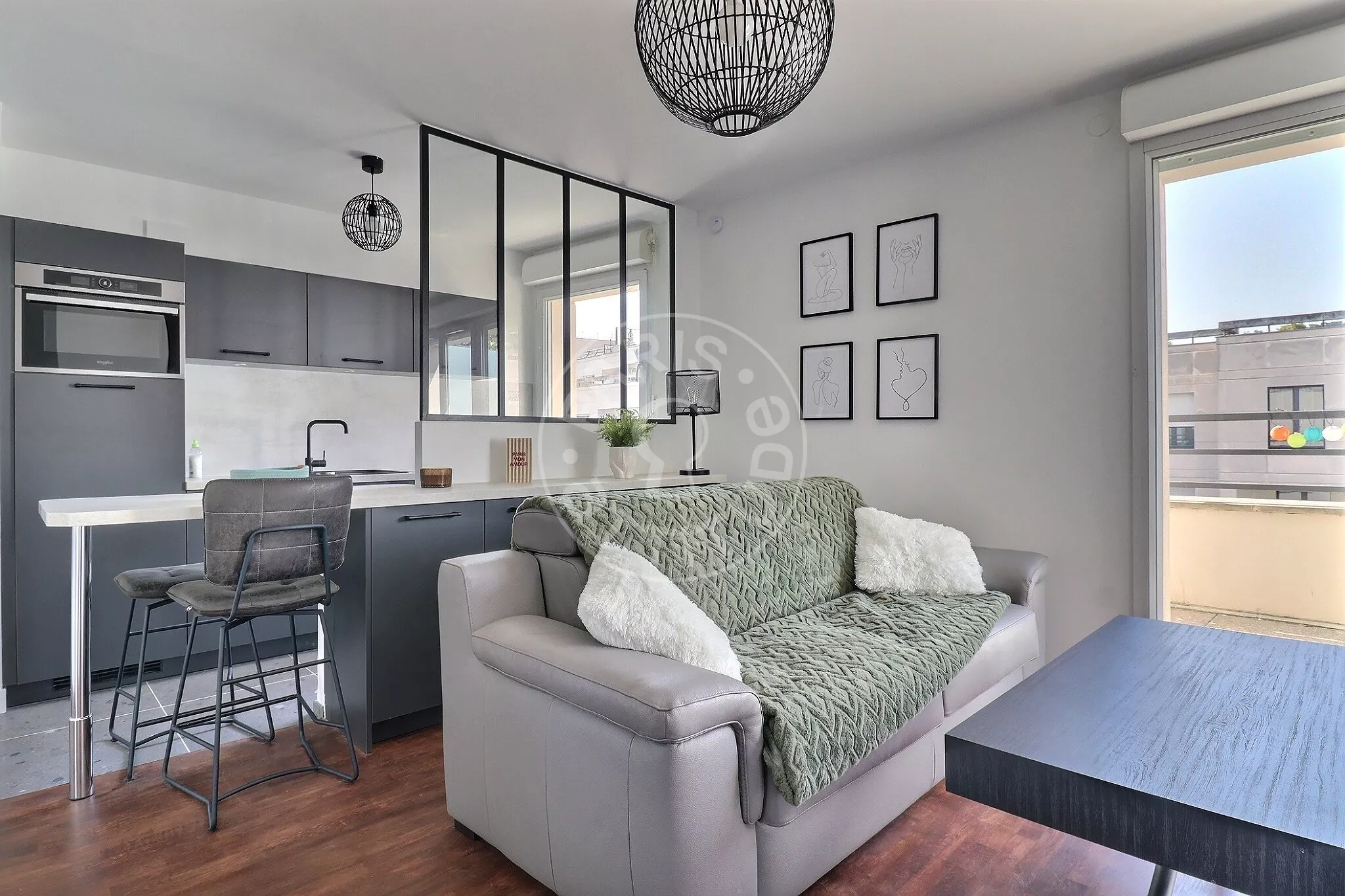 Flat Rue Paul Vaillant-Couturier in Levallois-Perret